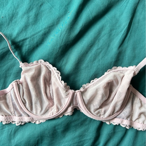 NWOT Lace Bra from La Vie en Rose | Pink/Mauve | 36C - Picture 7 of 7